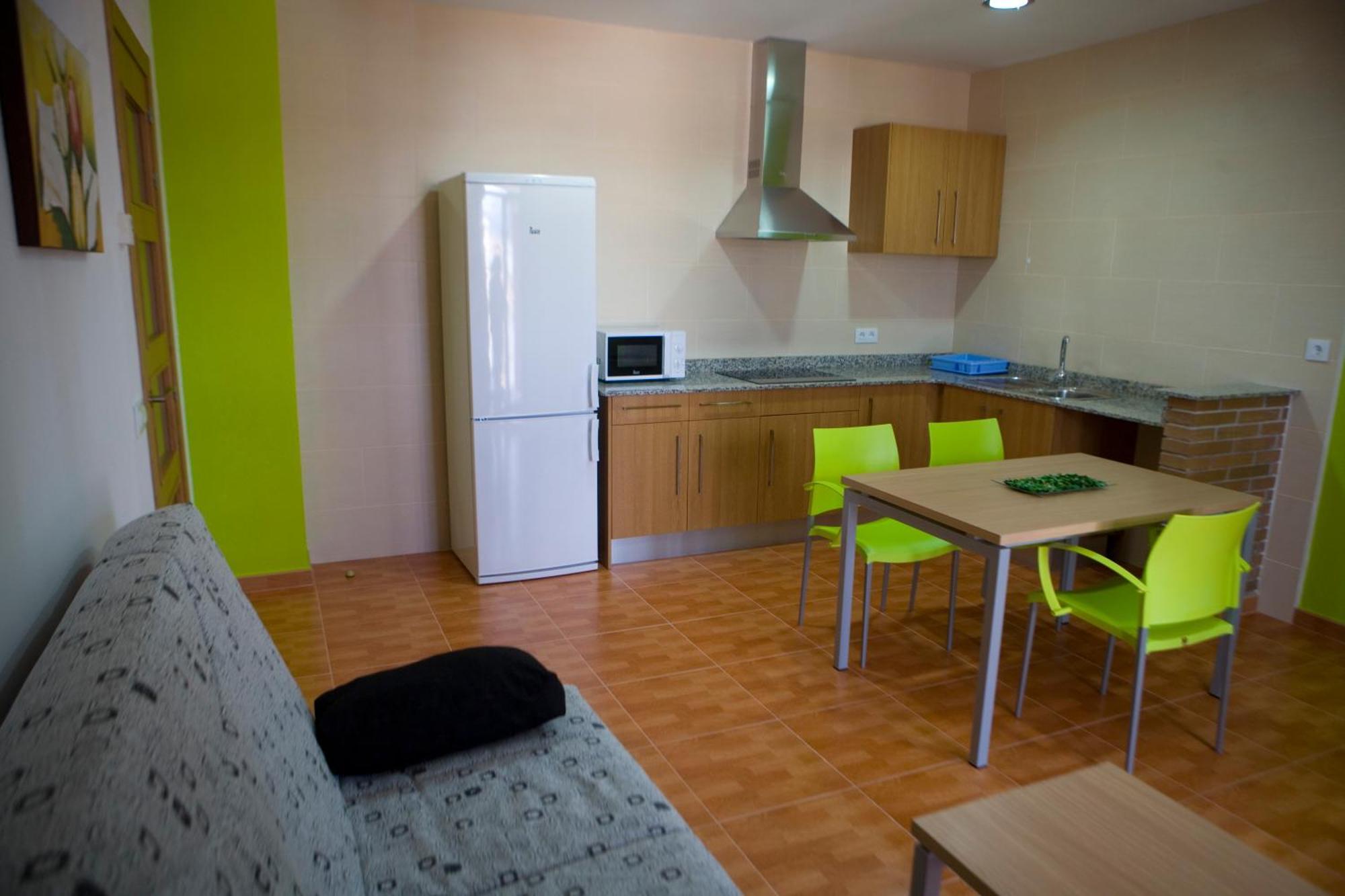 Aparthotel Can Gallart 산타콜로마데파르네스 외부 사진
